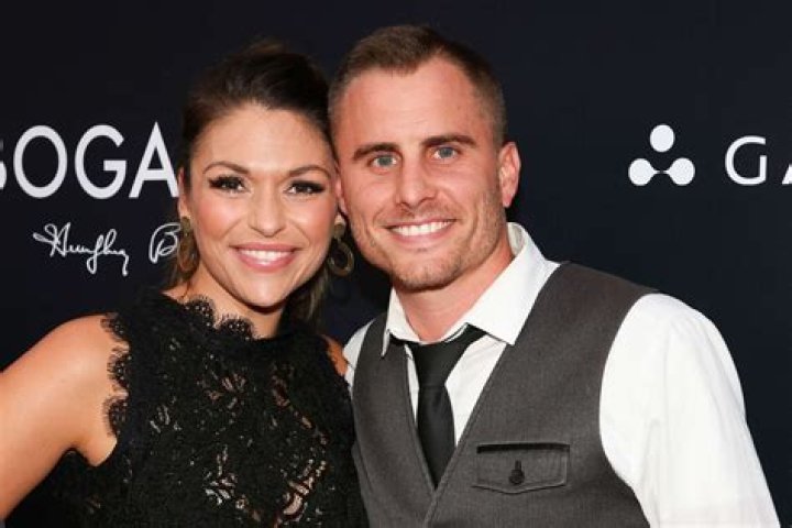 What happened to Deanna and Riker son?