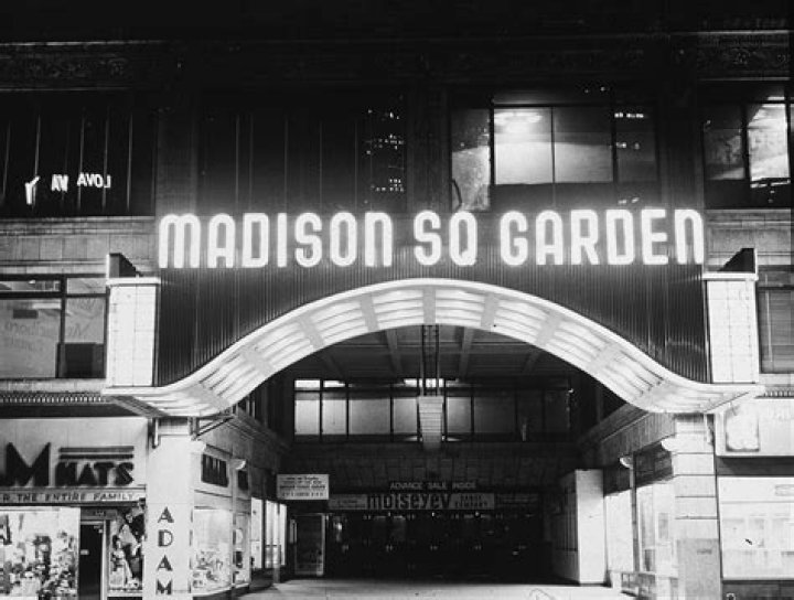 What happened to the old Madison Square Garden?