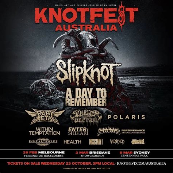 What happens at knotfest?