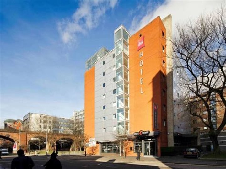 What hotel group does Ibis belong to?