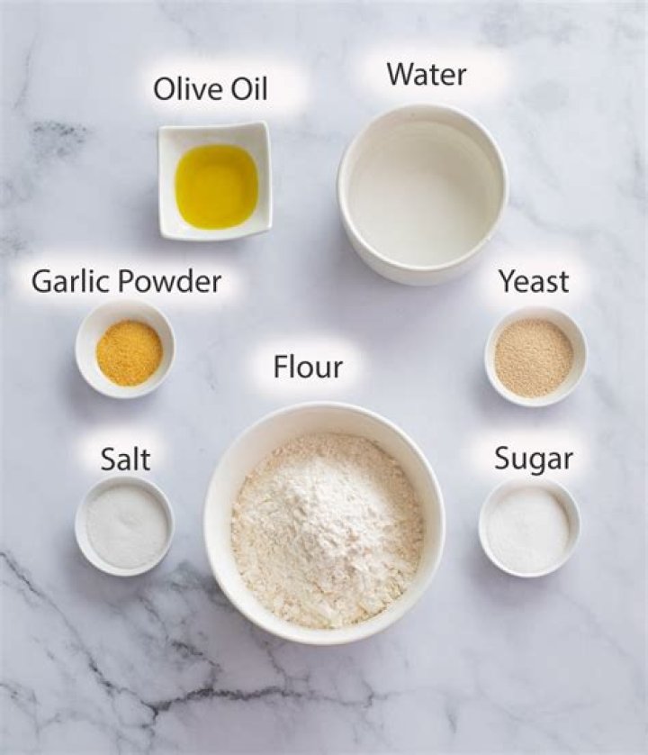 What ingredients are in moonlight path?