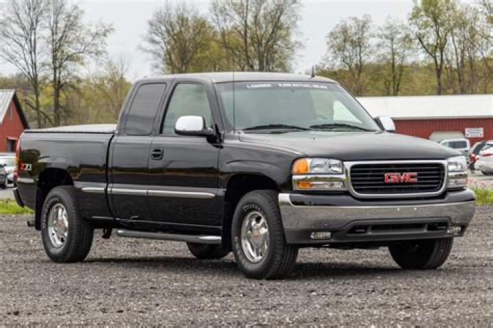 What is a 2007 GMC Sierra 4×4 worth?