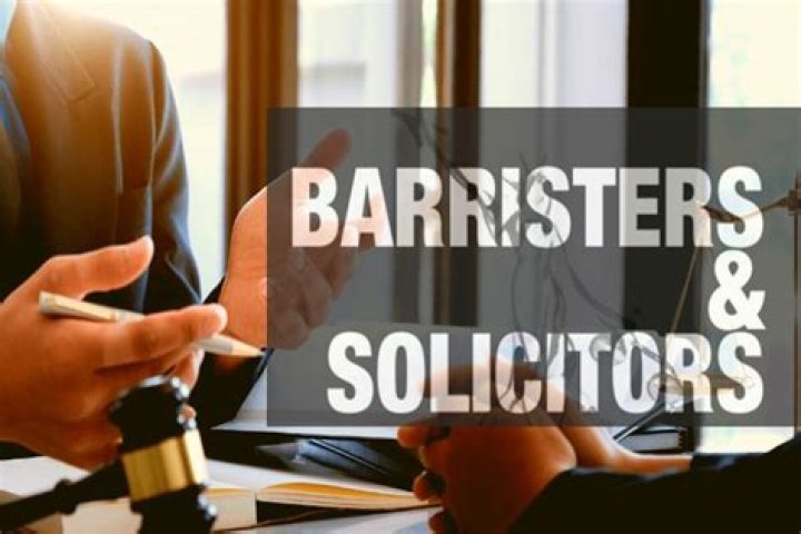 What is a barrister vs solicitor?