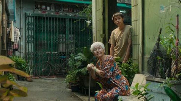 What is a Chinese amah?
