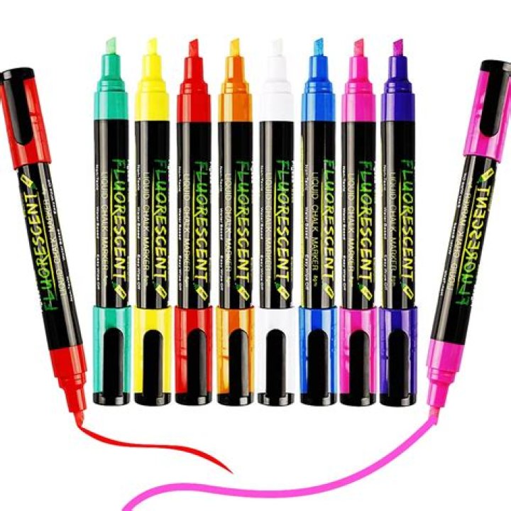 What is a liquid marking pen?