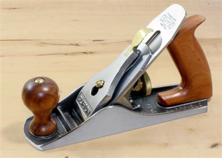 What is a smoothing plane?