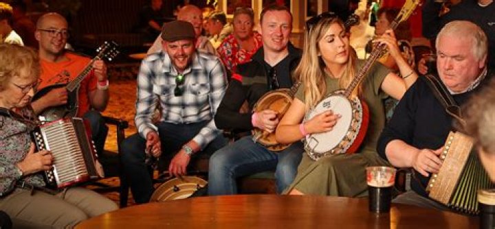 What is an Irish Ceili Band?
