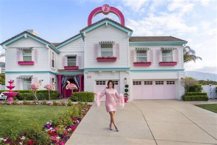 What is Barbie Life in the Dreamhouse?