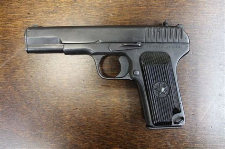 What is meant by 30 bore pistol?