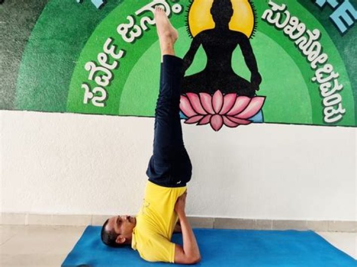What is sarvangasana and its benefits?