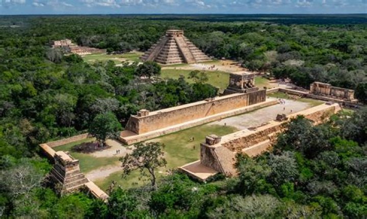 What is so special about Chichen Itza?