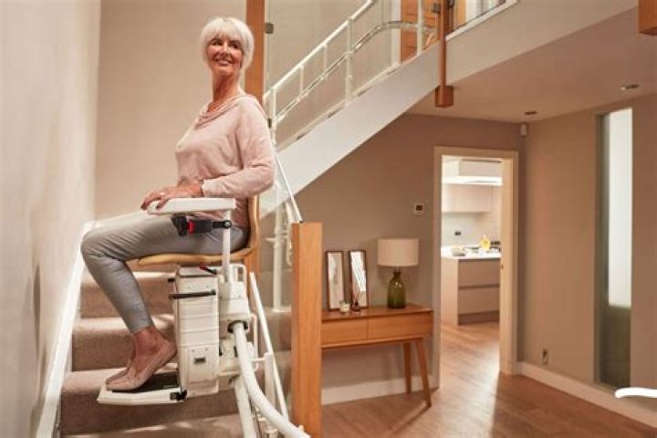 What is the average cost of stairlifts?