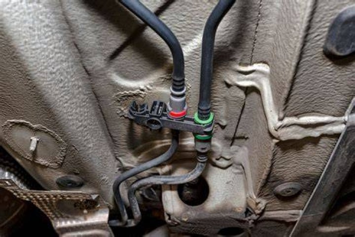 What is the best material for diesel fuel lines?