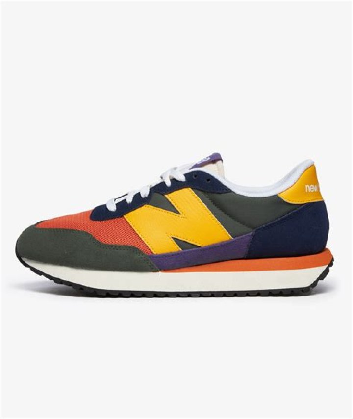 What is the difference between New Balance 237 and 327?