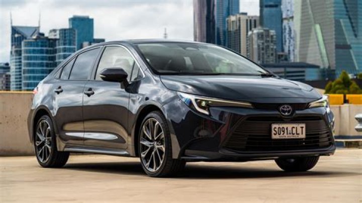 What is the fuel economy of a Toyota Corolla 2010?