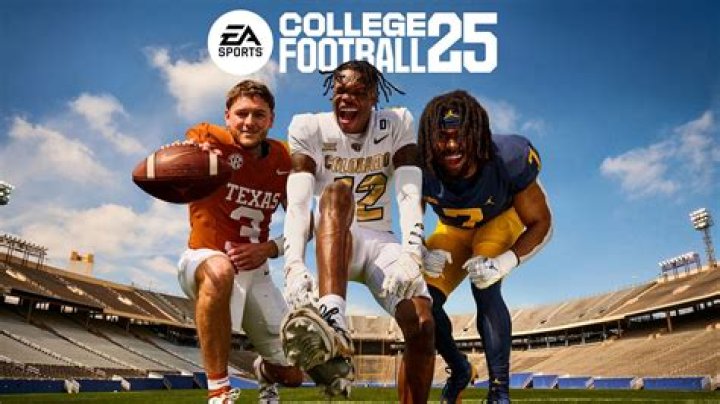 What is the largest attendance for a college football game?