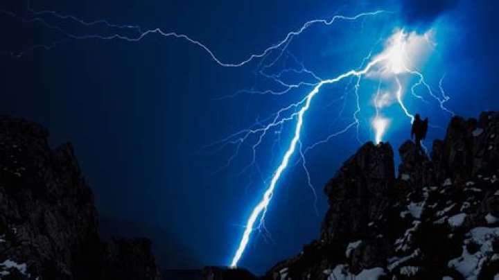 What is the lightning rule?