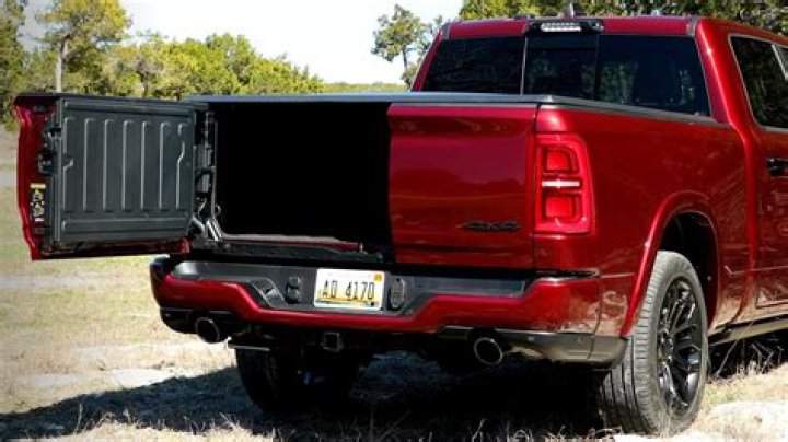 What is the point of a 5th wheel tailgate?