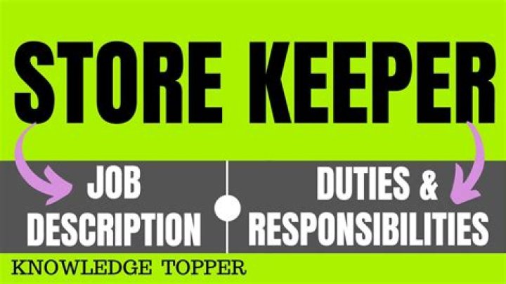 What is the responsibility of store keeper in construction company?