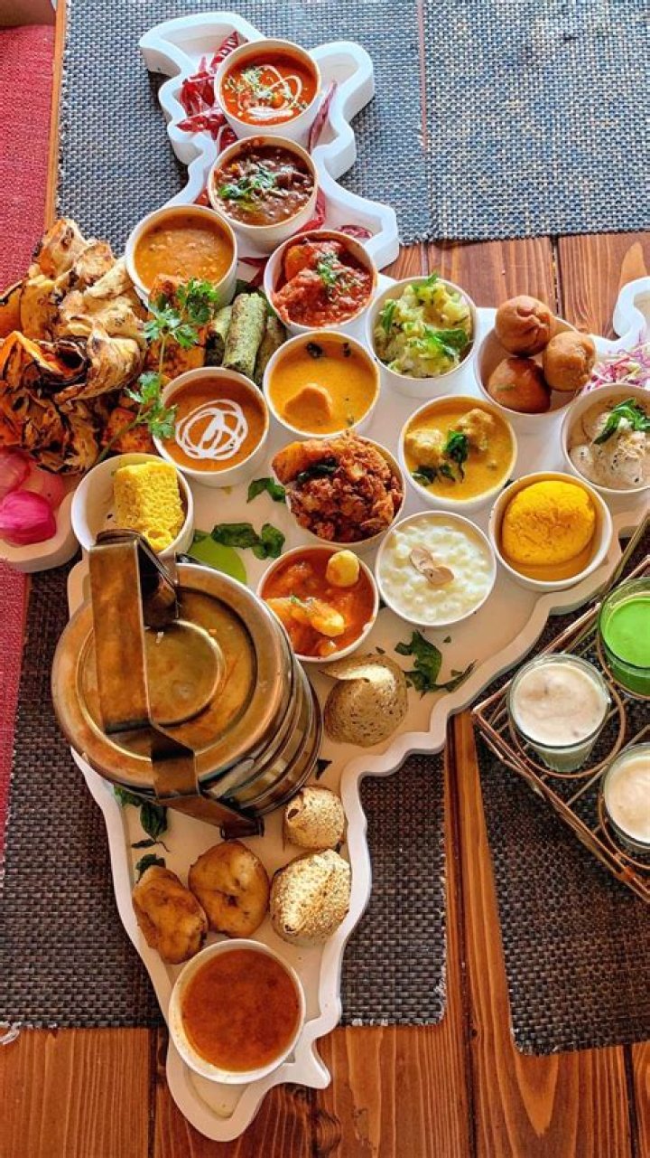 What is the traditional dish of Alsace?