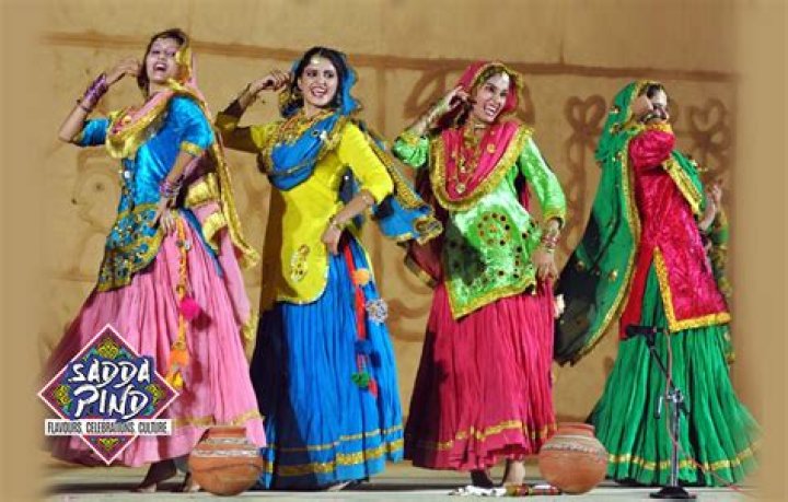 What is the traditional music of Pakistan?