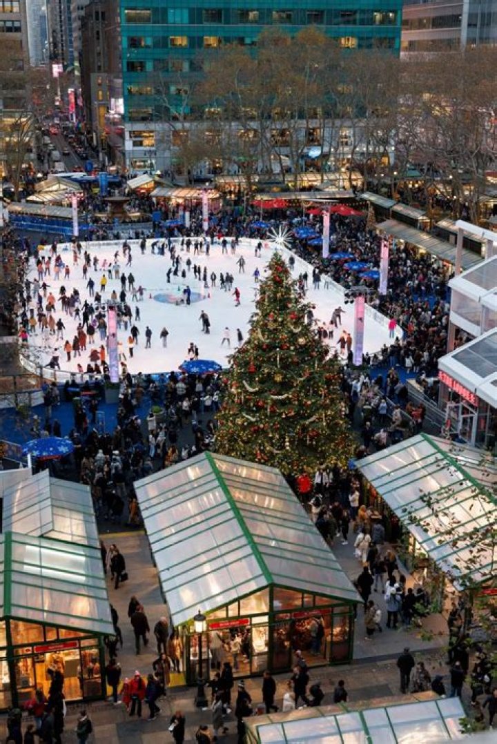 What is there to eat at Bryant Park in winter village?
