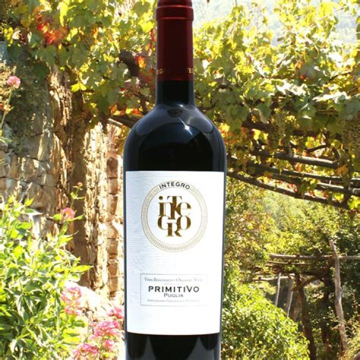 What kind of wine is Primitivo Puglia?