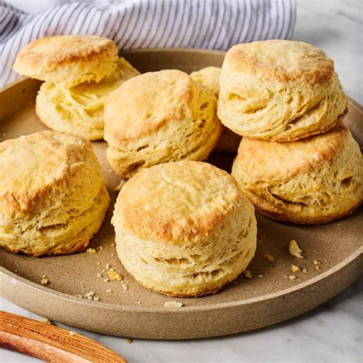 What makes a homemade biscuit crumbly?