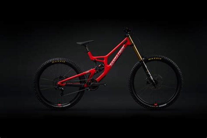 What makes the Santa Cruz V10 so special?