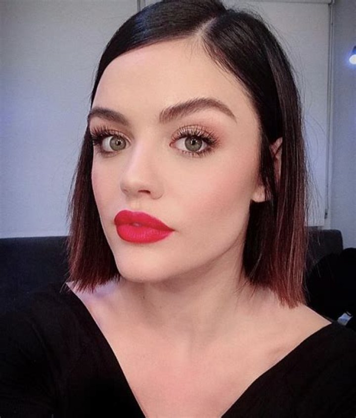 What makeup does Lucy Hale use?