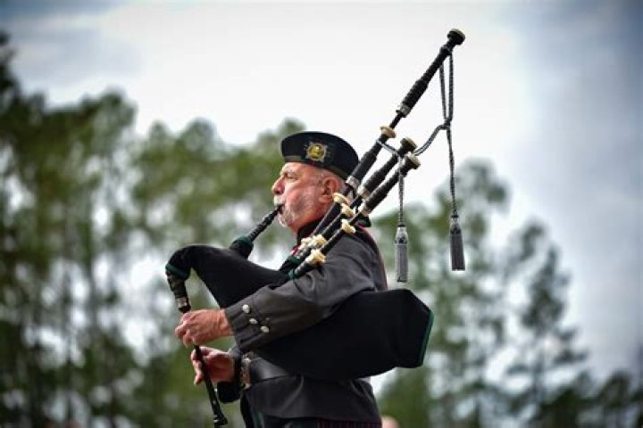 What song is played on the bagpipes at a funeral?