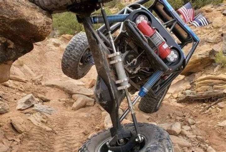 What suspension is best for offroading?