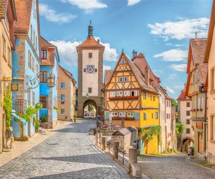 What units are on Sembach Germany?