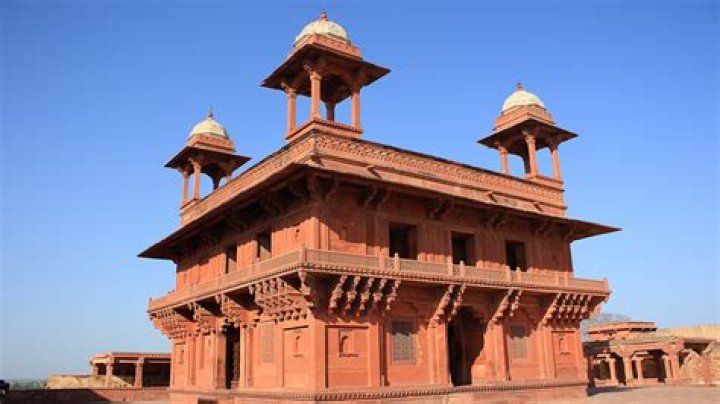 What was Diwan-I-Khas built in Fatehpur Sikri?
