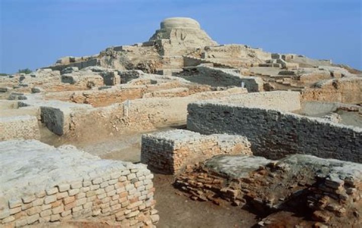 What were the ancient cities of Harappa and Mohenjo-daro like?