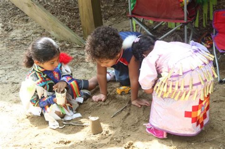 What work did the Wampanoag children do?