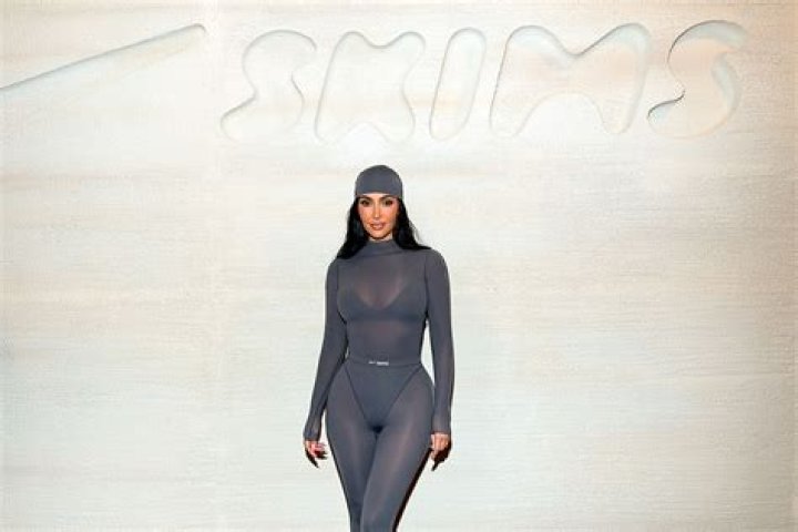 What workout leggings does Kim Kardashian wear?