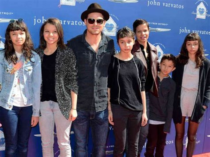 When did Justin Chambers have kids?