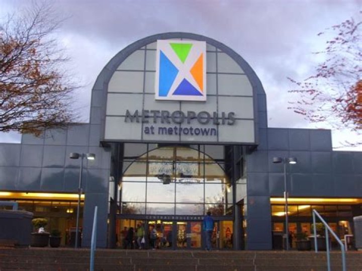 When did Metropolis at Metrotown open?