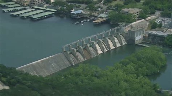 When was Lednock dam built?