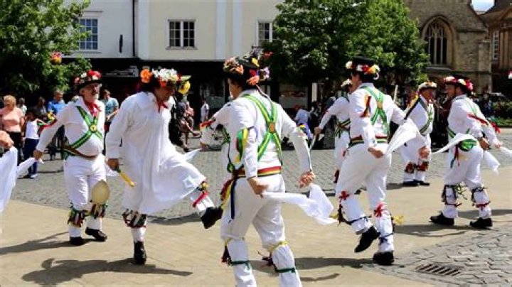Where do morris dancers originate from?