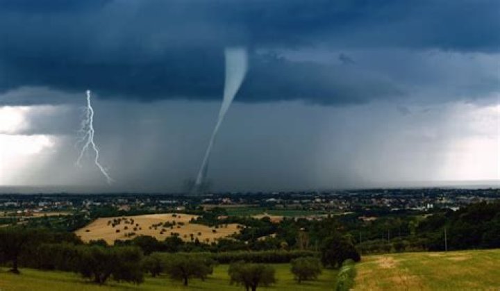 Where do most tornadoes occur in Tennessee?