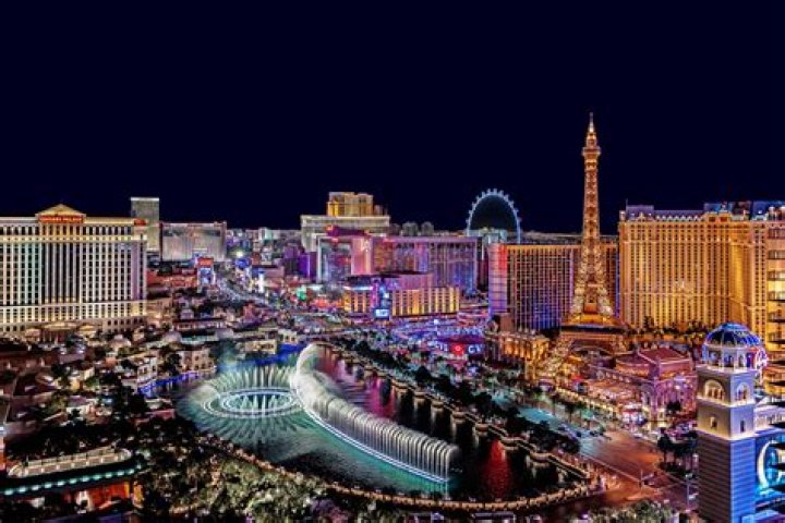 Where do Russians hang out in Las Vegas?