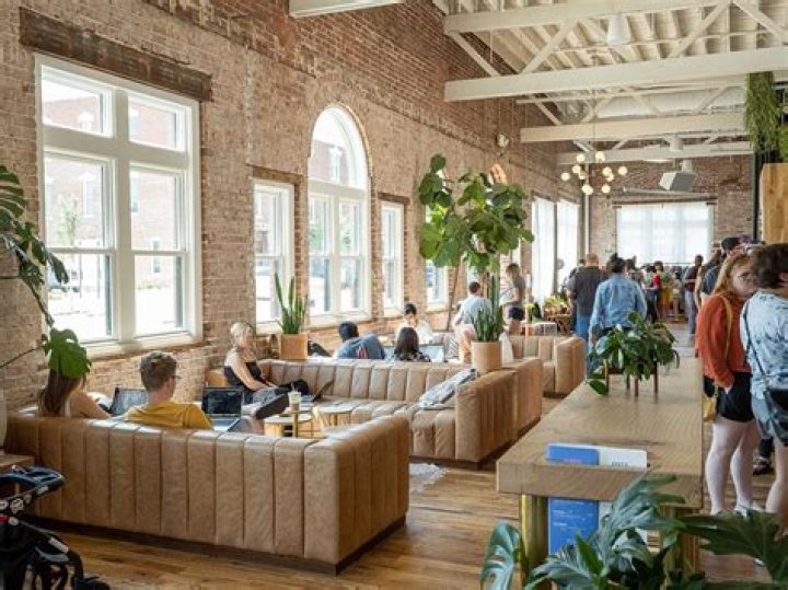 Where is Community Coffee headquarters?