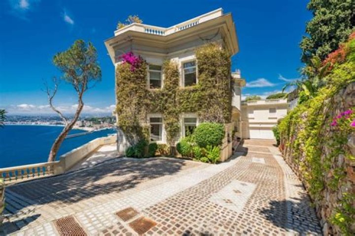 Where is Sean Connery French Riviera home?