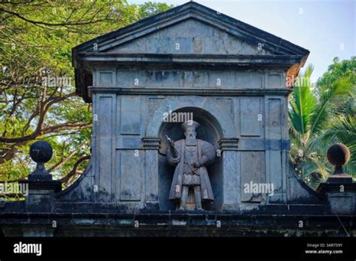 Where is the Vasco da Gama Monument?