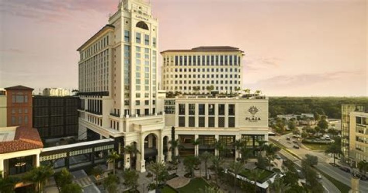 Where should I live near University of Miami?