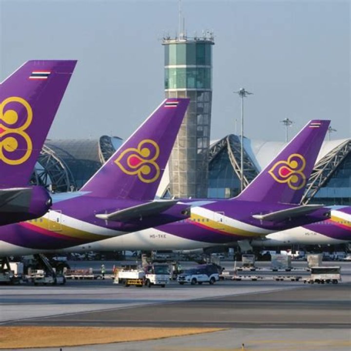 Which airlines are flying to Thailand?
