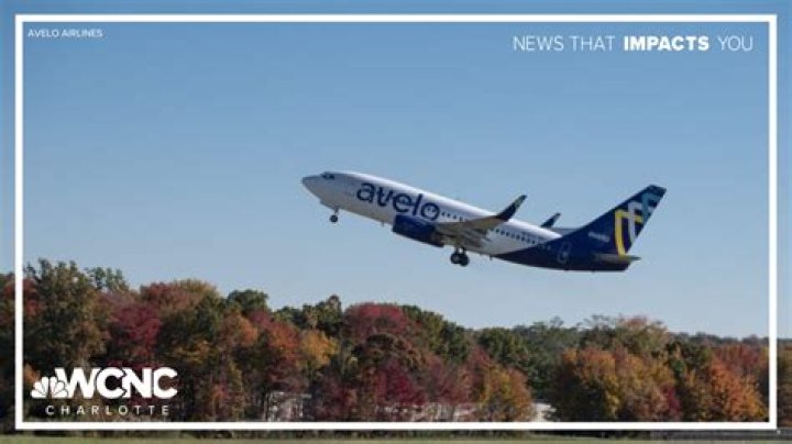 Which airlines fly out of North Bay Ontario?