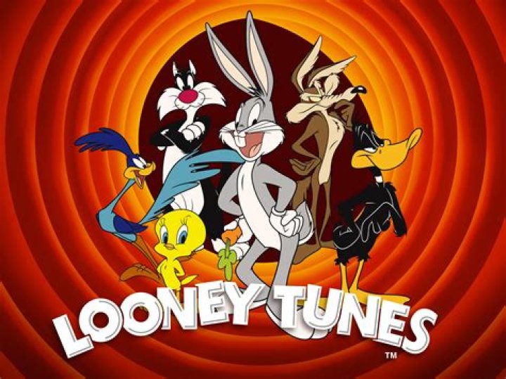 Which are the two commonly used tunes in dance?